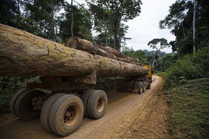 Wood truck, photo by CIFOR, 2012, CC BY-NC 2.0 license